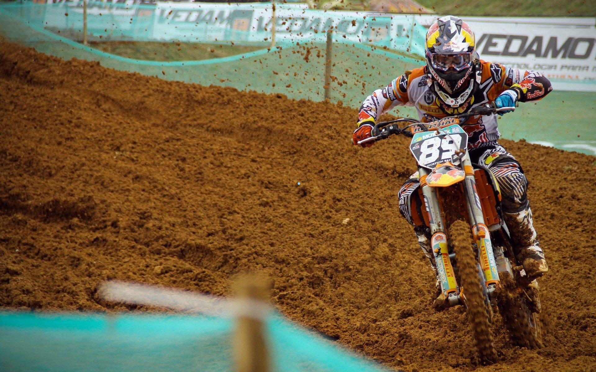 费尔明关键一击拯救巴萨！激战落幕1-1平局保持联赛希望